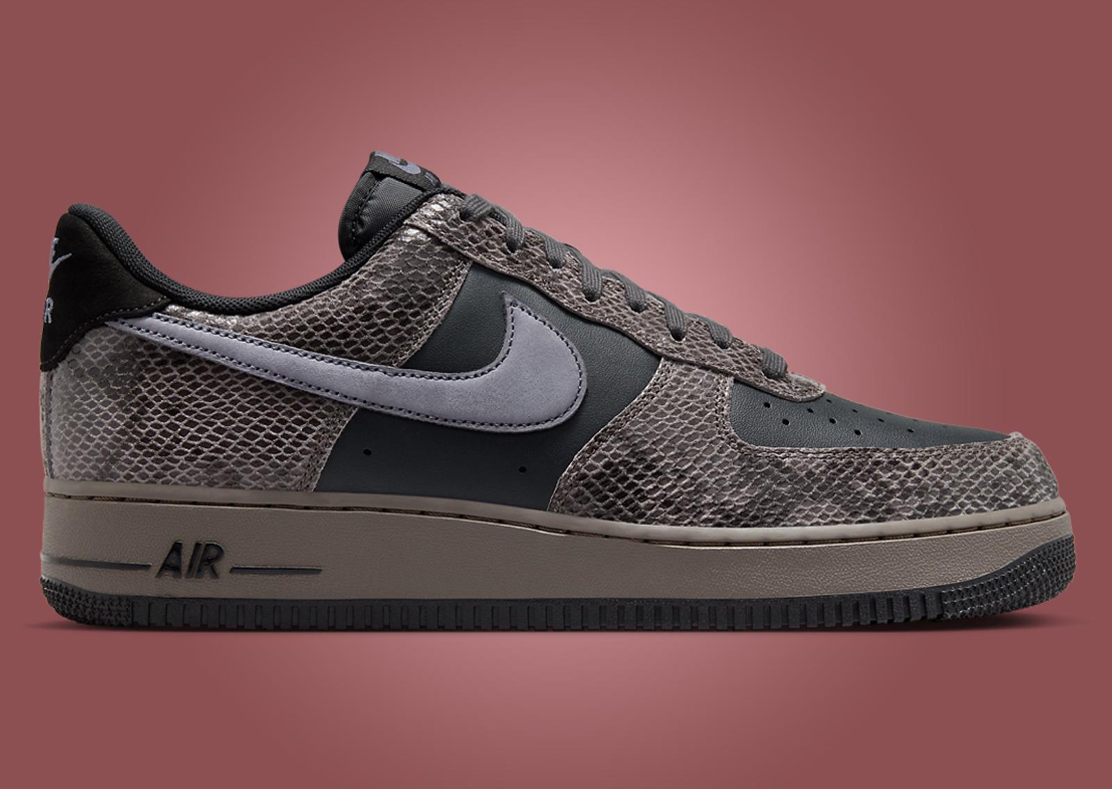 Nike Air Force 1 Low Snakeskin Off Noir Lateral