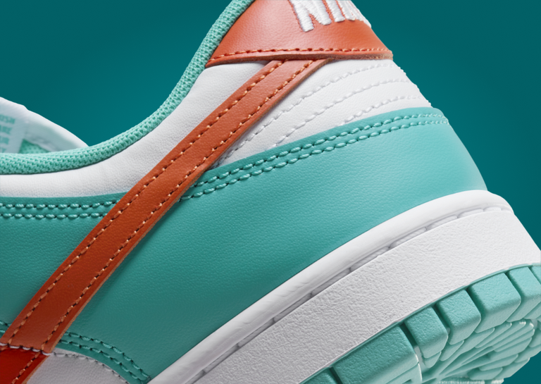 Nike Dunk Low Miami Dolphins Heel