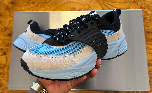 Jordan Trunner O/S Black University Blue