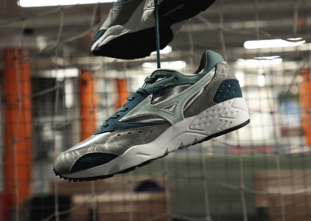 Hanon top yeezy 700
