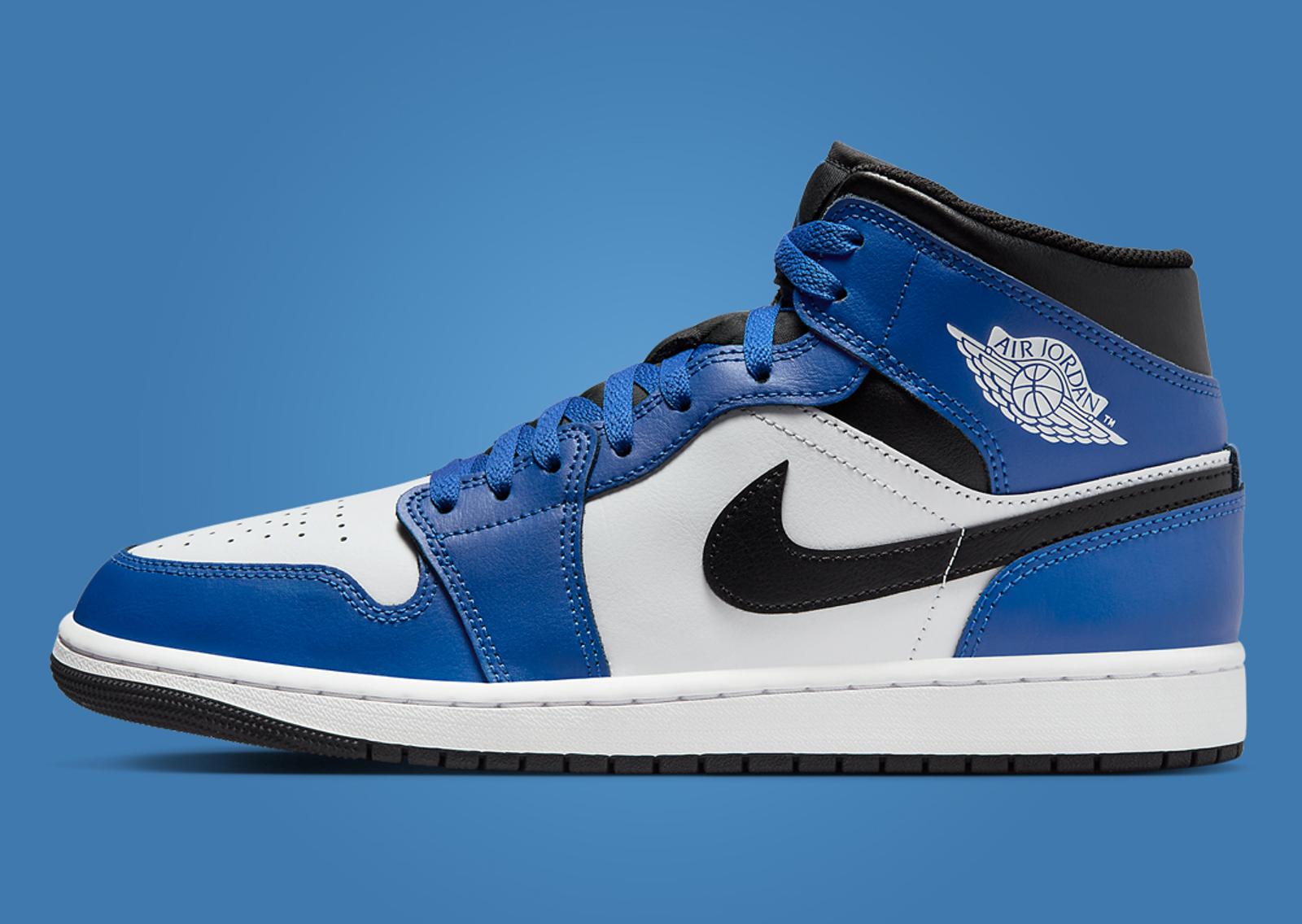 Air Jordan 1 Mid Game Royal Lateral Left