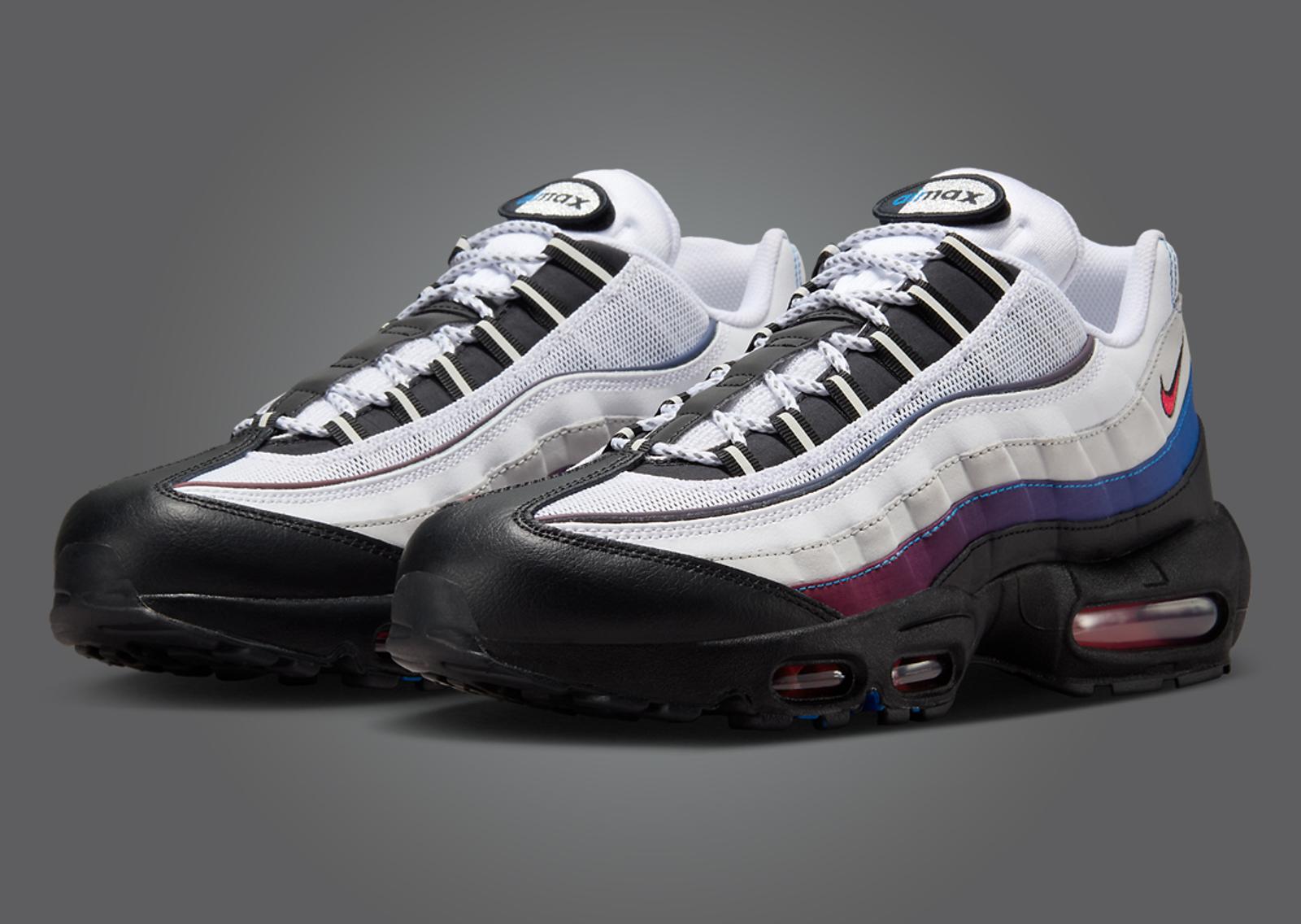 Nike Air Max 95 Toronto Angle