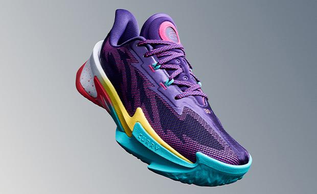 Under Armour Curry Series 7 Curry World Tour