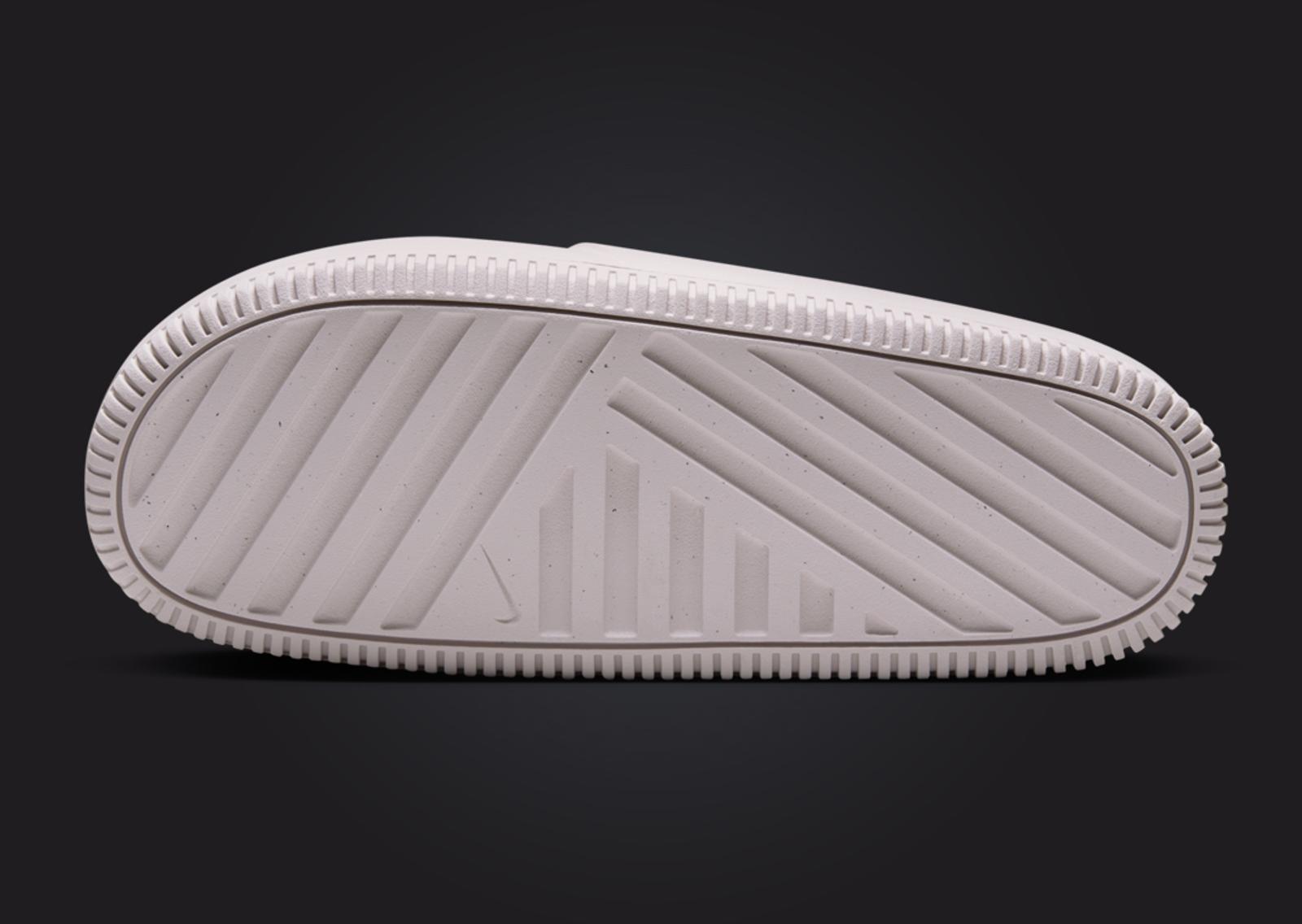 Nike Calm Flip Flop Platinum Violet Outsole