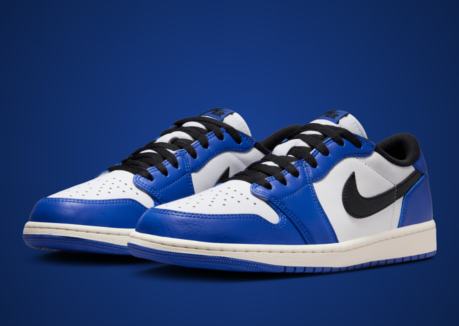 Air Jordan 1 Retro Low OG Game Royal Angle