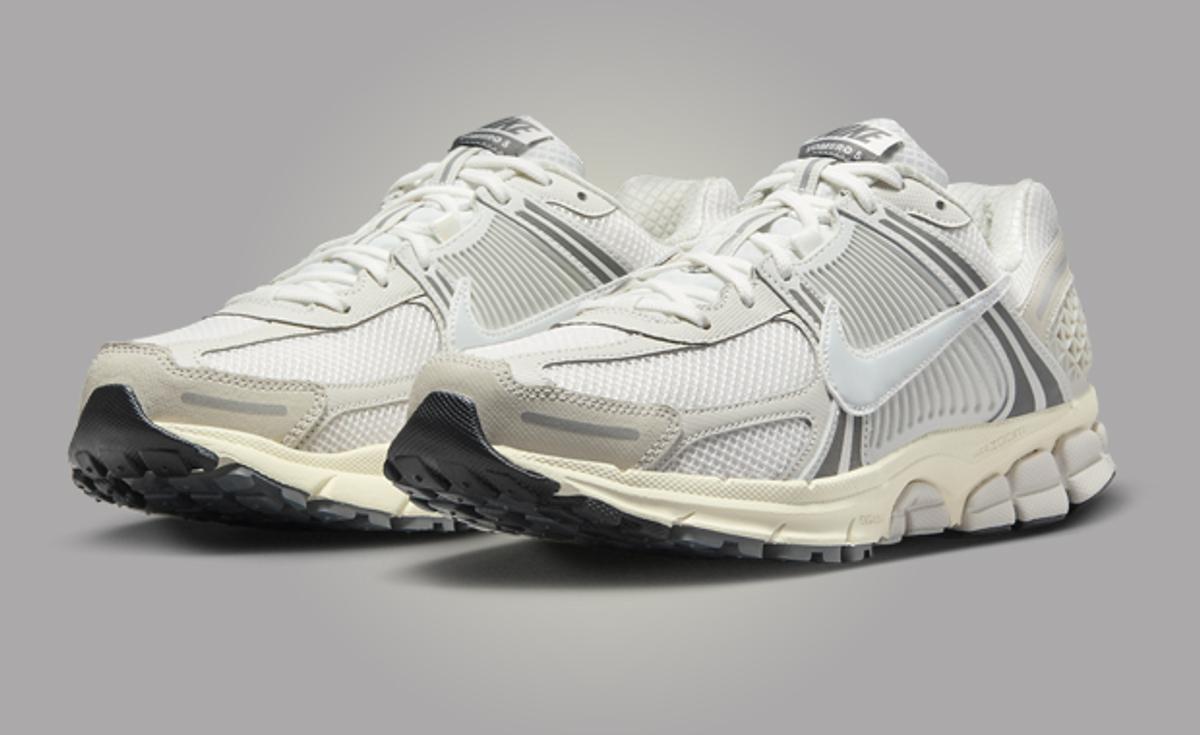 The Nike Zoom Vomero 5 Platinum Tint Photon Dust Releases January 2024
