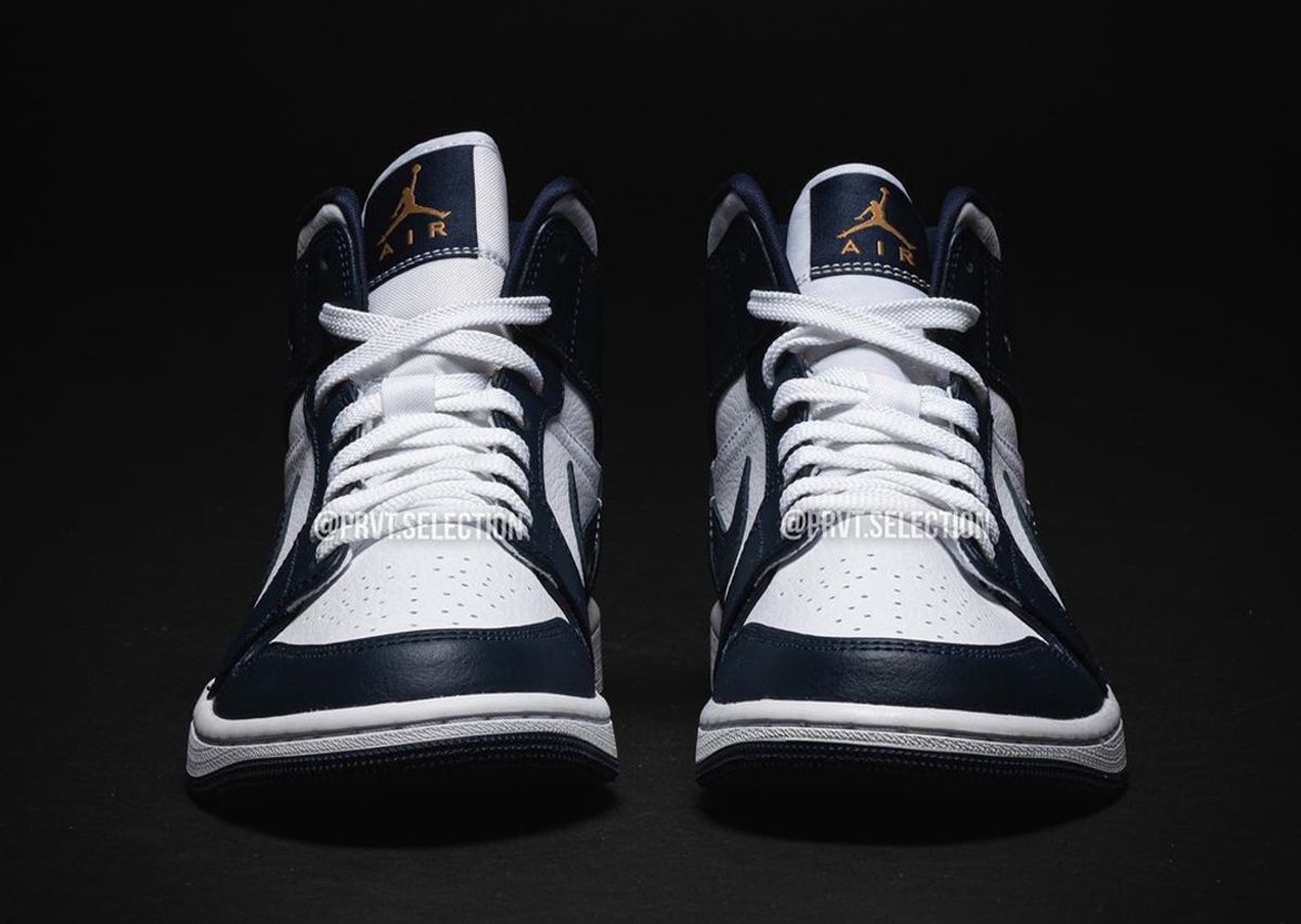 Air Jordan 1 Mid White Metallic Gold Obsidian – Izicop