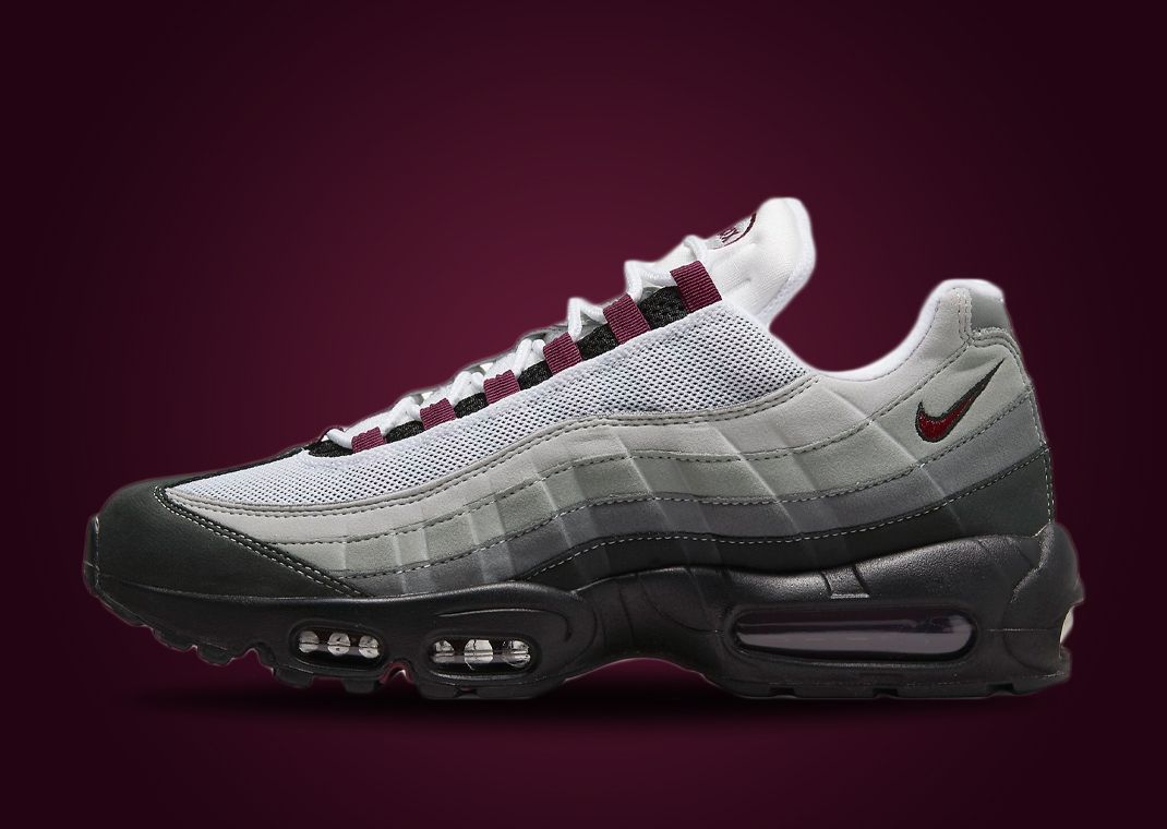 Air max 95 in classic grey hues with soft pink clearance accents