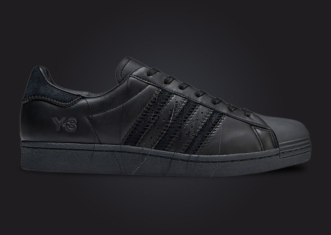 adidas x Yohji Yamamoto ☆ Y-3 GENDO SUPERSTAR The Adidas Y-3 Gendo goes avant-garde on the humble