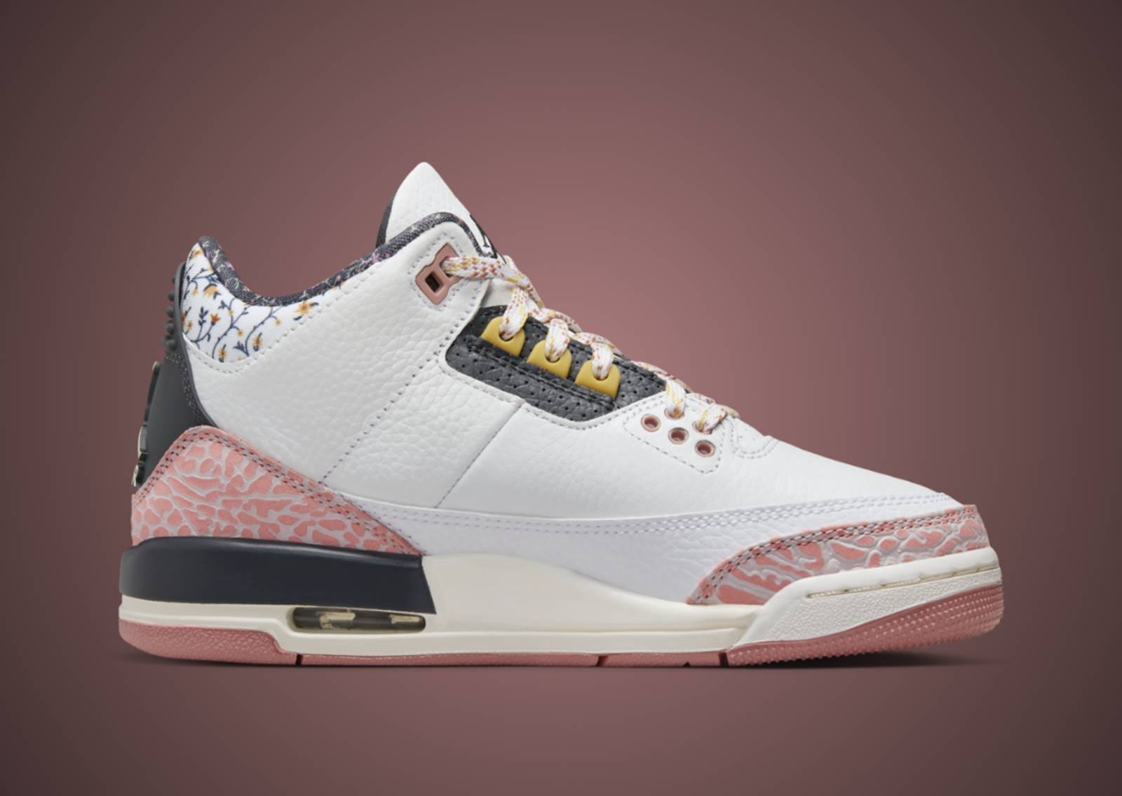 Air Jordan 3 Retro White Red Stardust (GS) Medial