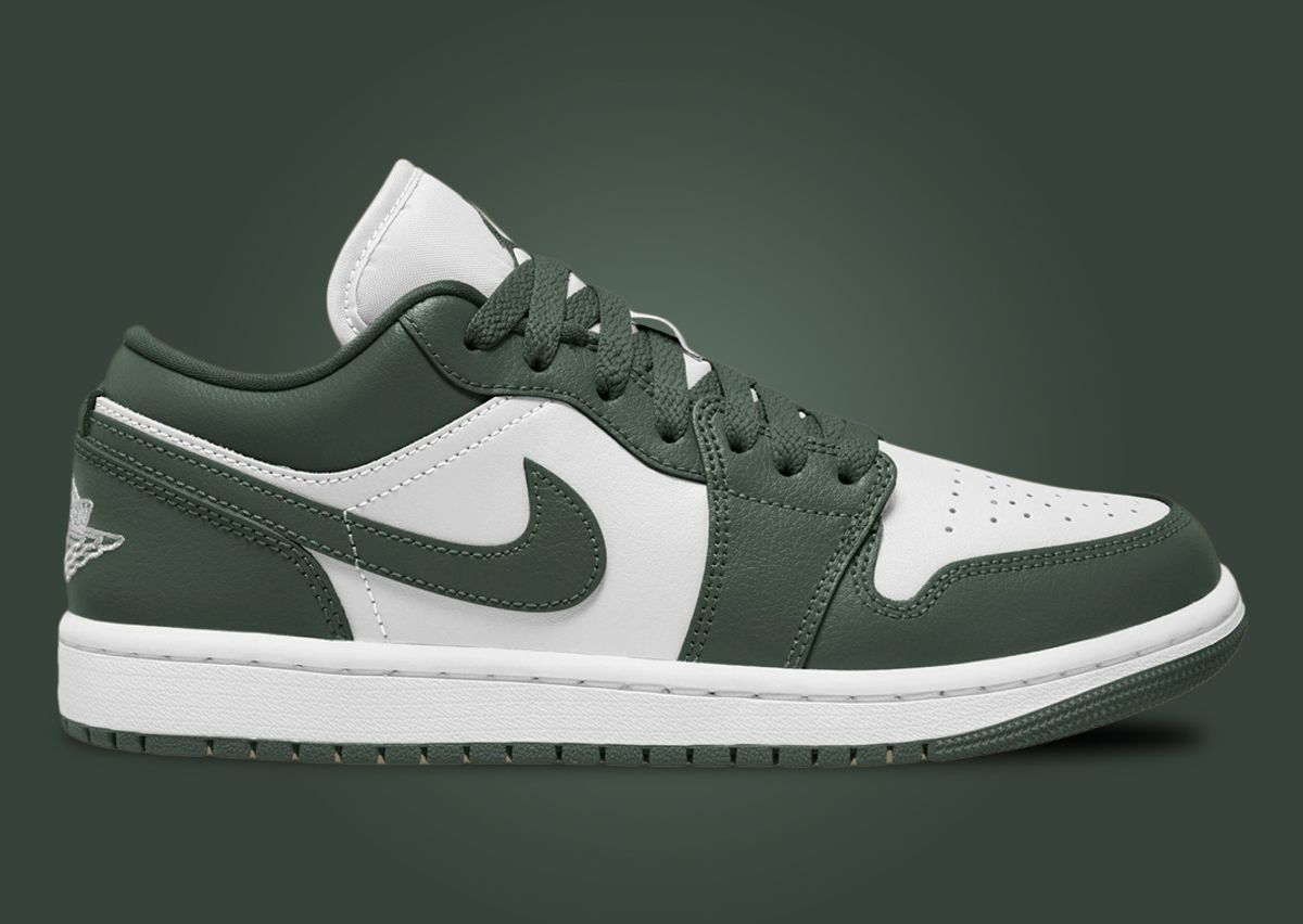 The Women’s Exclusive Air Jordan 1 Low White Galactic Jade Releases 