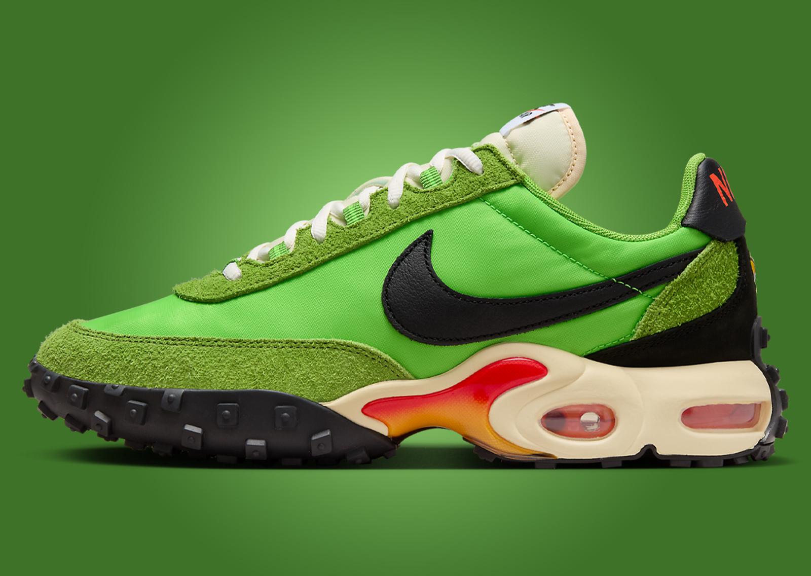 Nike Air Max Waffle SP Action Green Lateral