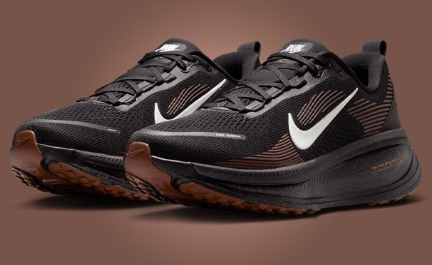 [NIKE] NIKE W ZOOM VOMERO 5 ☆送料込☆ 64dfb3cbdcb5b070b51305c736207f