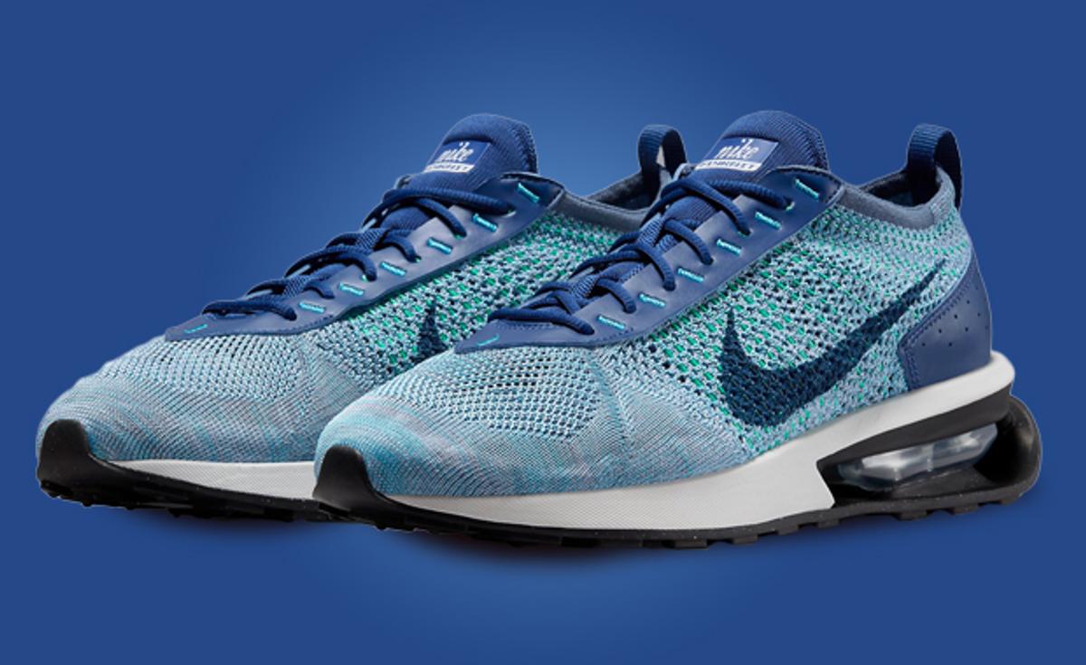 Blueberry Shades Take Over This Nike Air Max Flyknit Racer