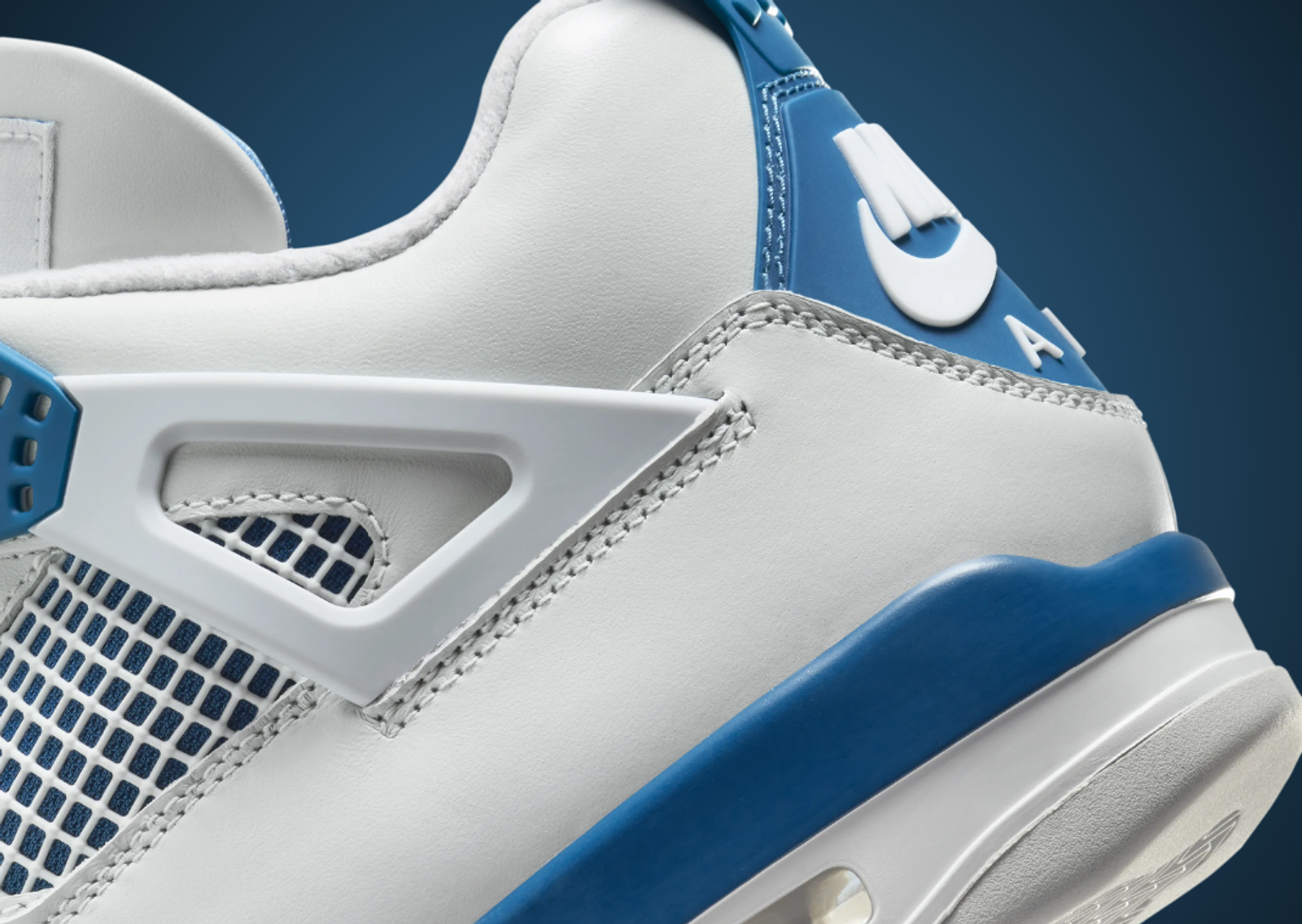 Air Jordan 4 Retro Military Blue Detail