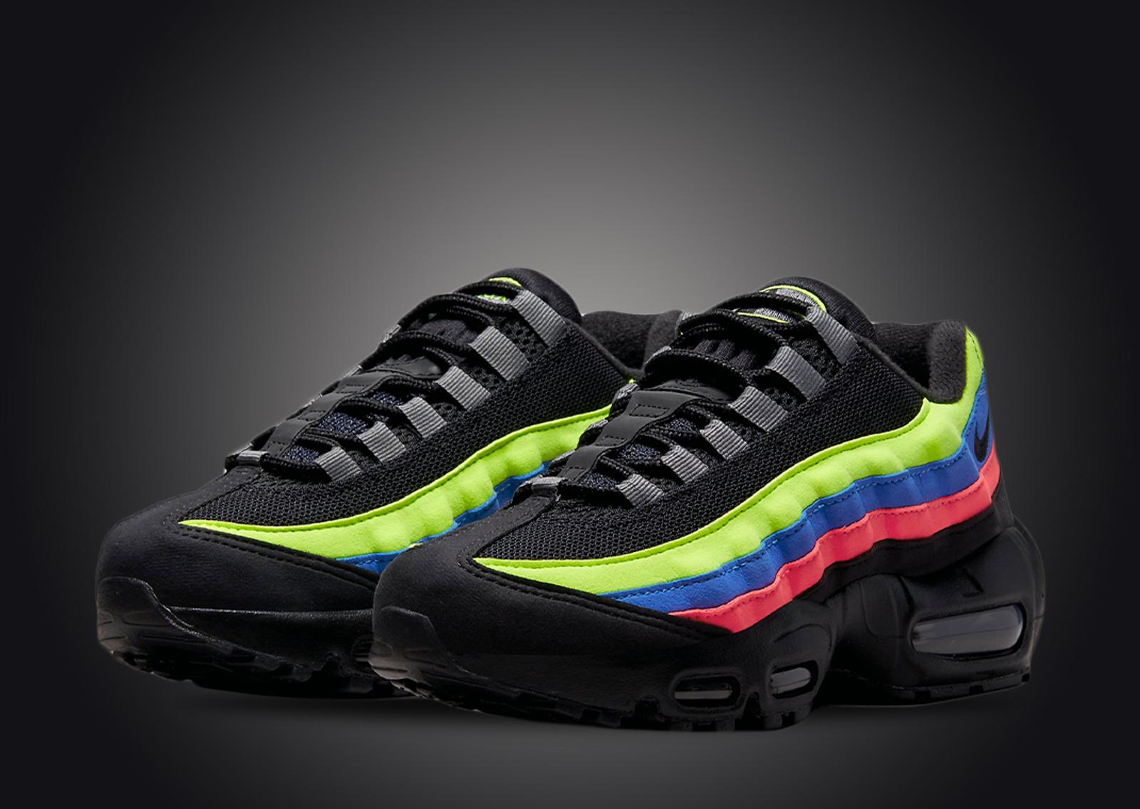 Nike Air Max 95 Neon Stripes GS Angle