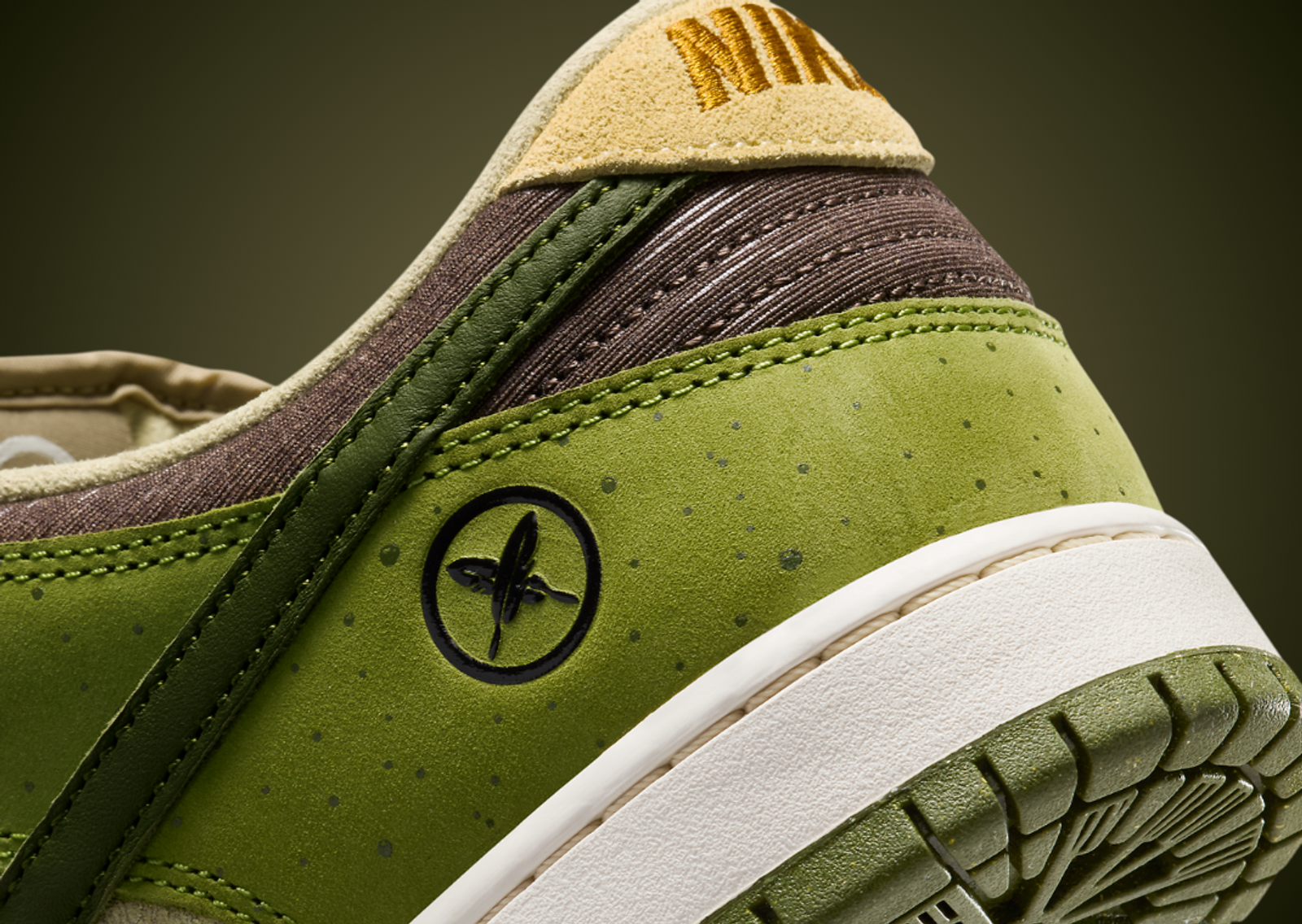 Yuto Horigome x Nike SB Dunk Low Asparagus Heel Detail