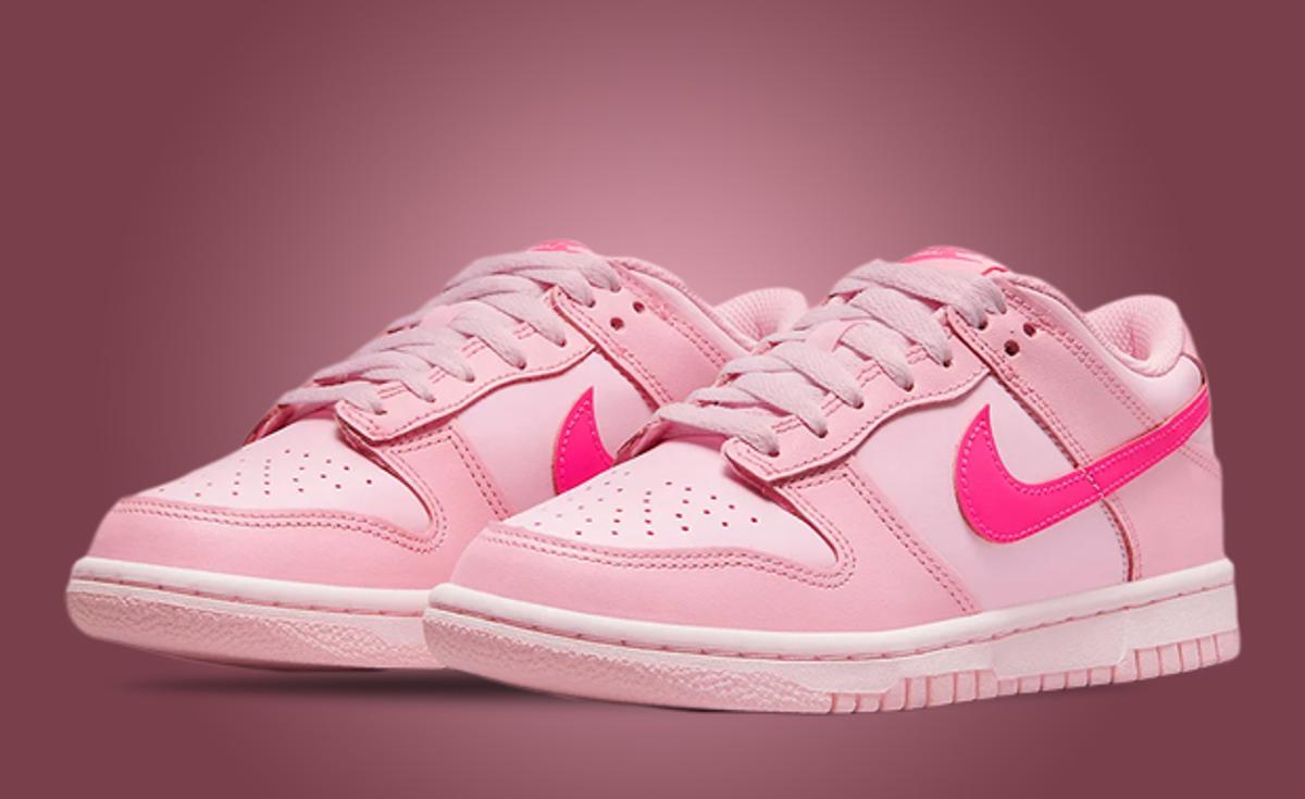 Triple Pink Covers This Nike Dunk Low