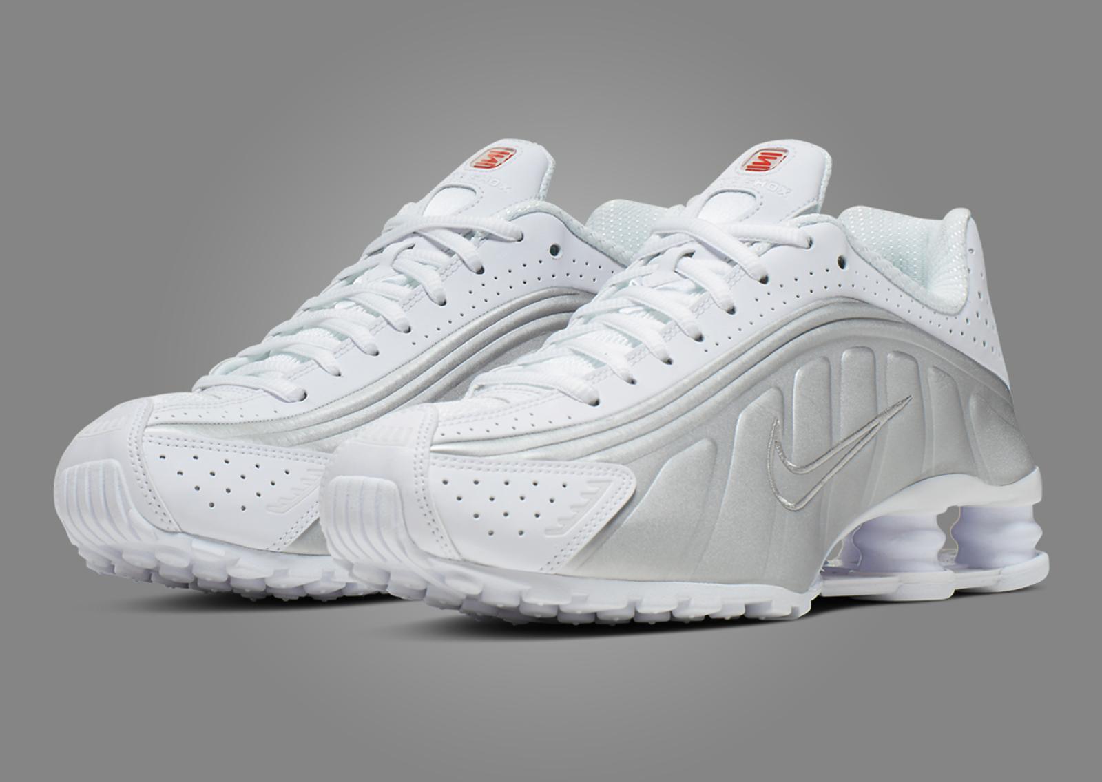 Nike Shox R4 White Metallic Silver (W) Angle