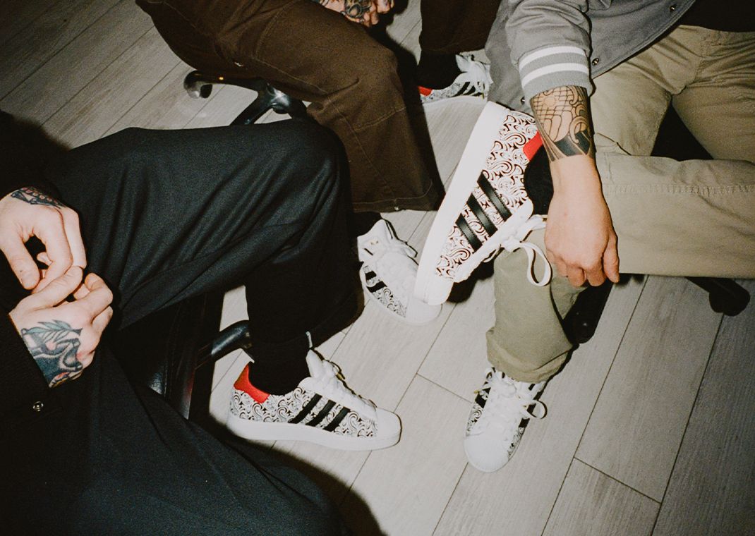 adidas gazelle silver green womens Superstar 2 'Big Apple Tattoo' Snipes Exclusive – WOODstack main image 0