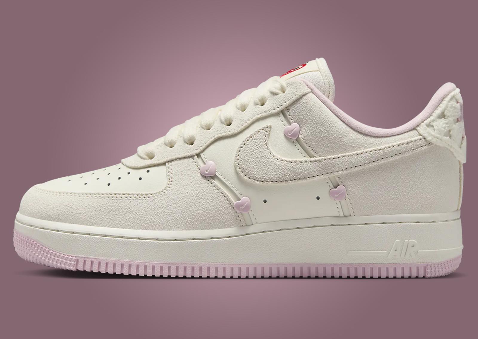 Nike Air Force 1 Low LX Valentine's Day (W) Lateral