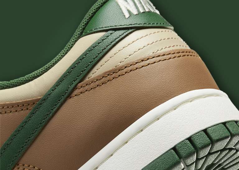 Nike Dunk Low Rattan Gorge Green Heel