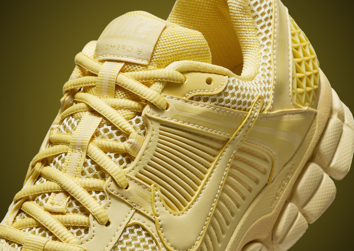 Nike Zoom Vomero 5 Saturn Gold Lemon Wash (W) Tongue Detail