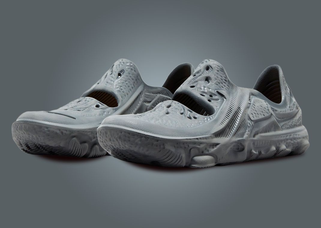 Smoke Grey Covers This Nike ISPA Universal