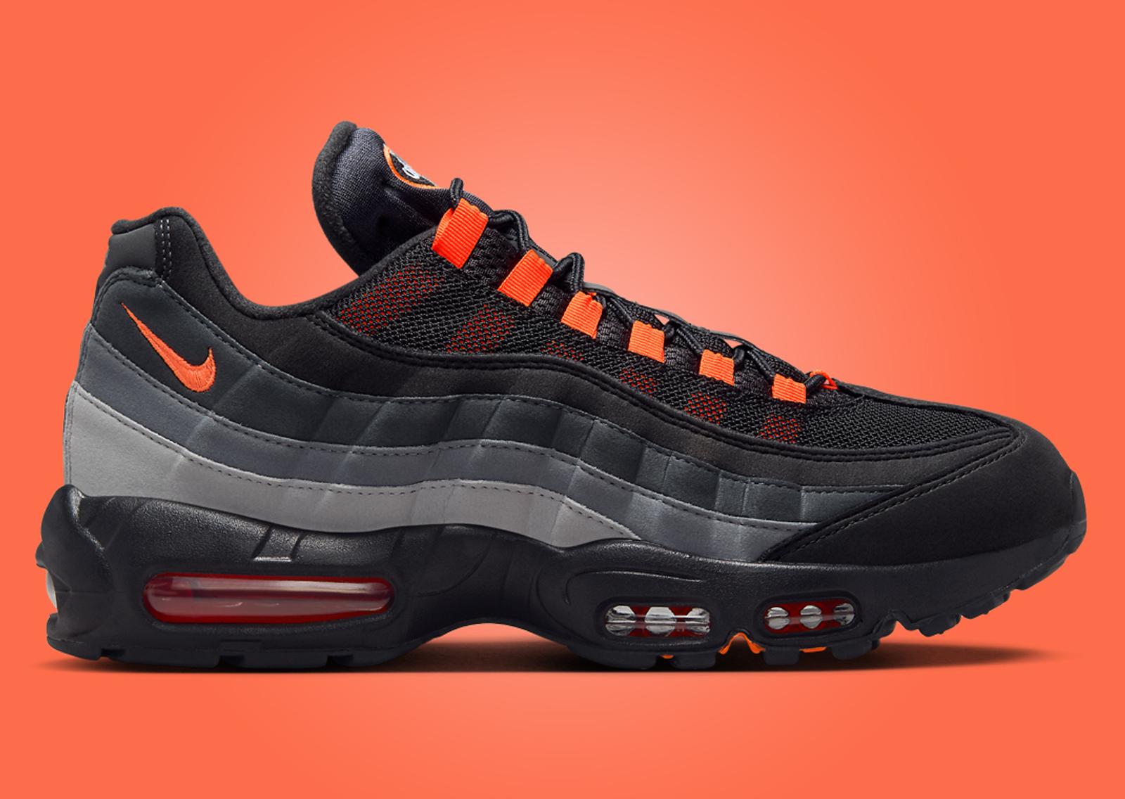 Nike Air Max 95 Black Hyper Crimson Lateral Right