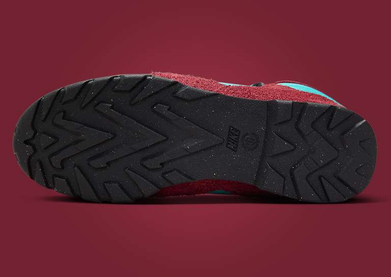 Nike ACG Torre Mid Team Red Dusty Cactus Outsole