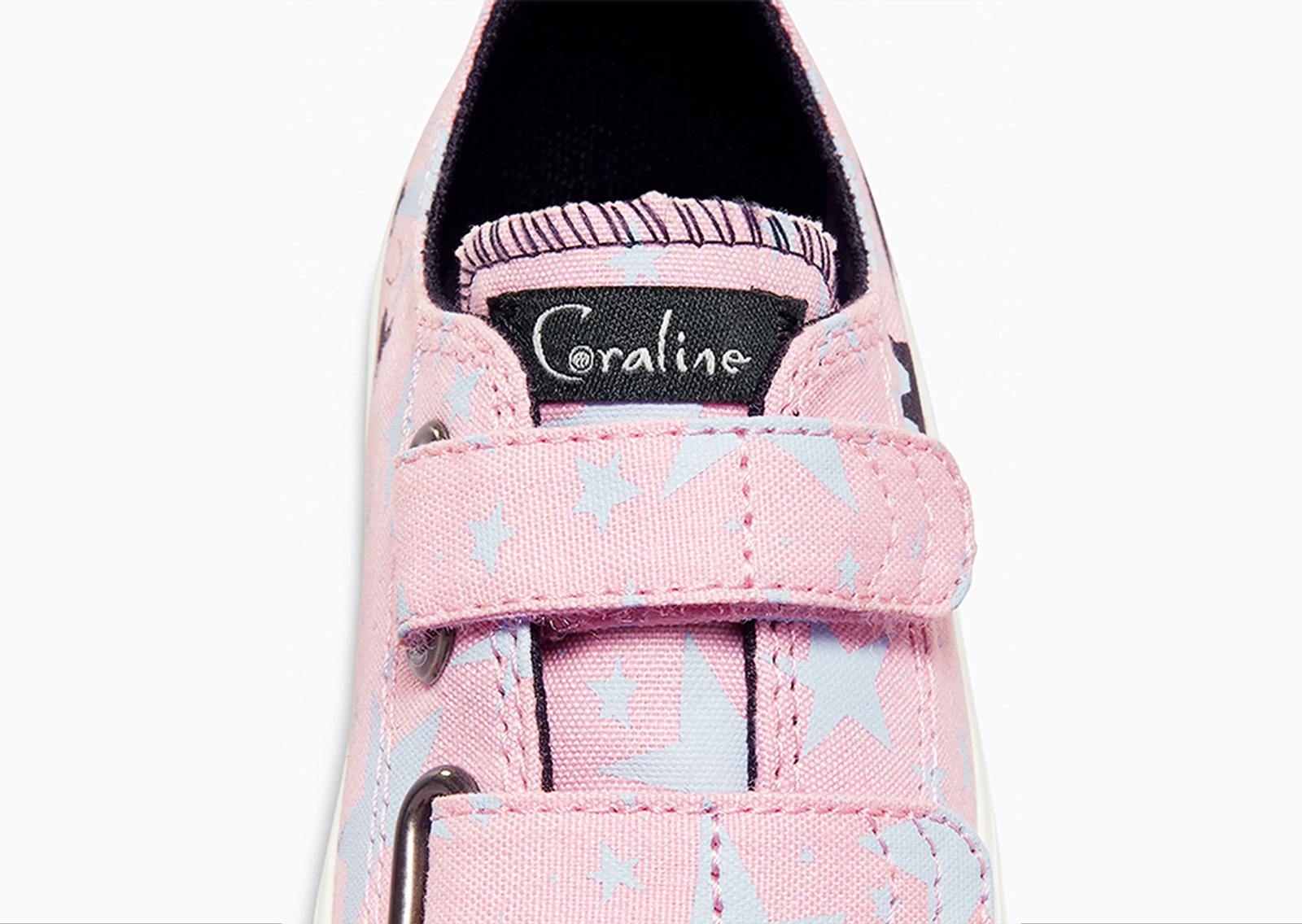 Coraline x Converse Chuck Taylor All-Star Ox EasyOn (Kids) Tongue Detail