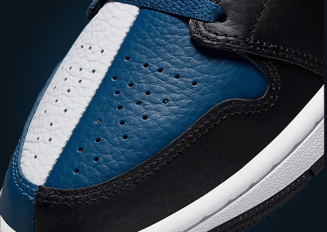 Another Split Air Jordan 1 Mid SE Appears In French Blue, Black