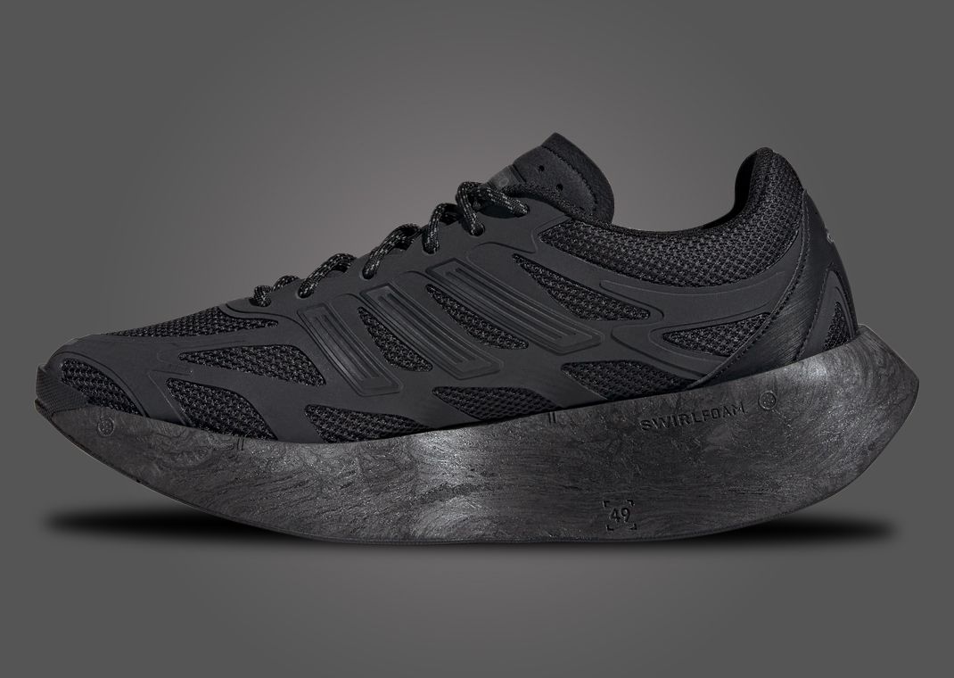 極美品！42%OFF！現品限り！！ QS　BREAK　BLACK 8ft The adidas Adizero Aruku Core Black Iron Metallic Releases