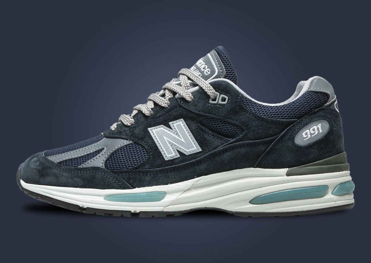 New Balance 991v2 Made in UK Navy Lateral