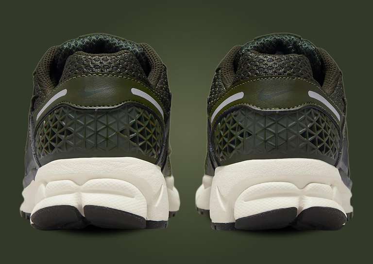 Nike Zoom Vomero 5 Sequoia (W) - FQ8898-325 Heel Tabs