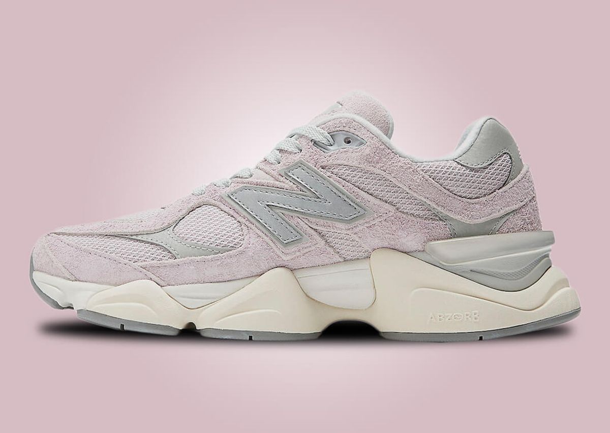 The New Balance 9060 December Sky Features Light Purple Suede | Sport-T-Shirts