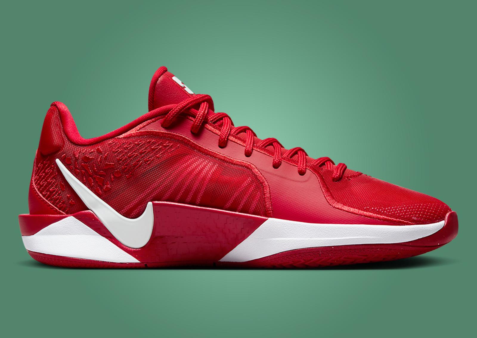 Nike Sabrina 2 TB University Red Medial