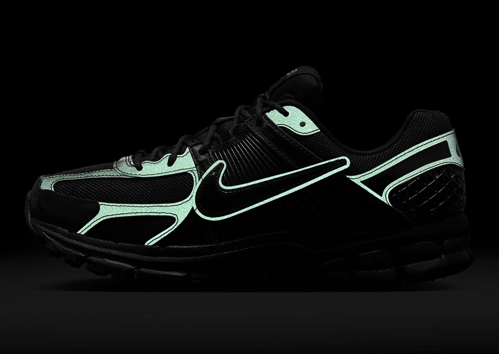 Dover Street Market x Nike Zoom Vomero 5 Black 3M