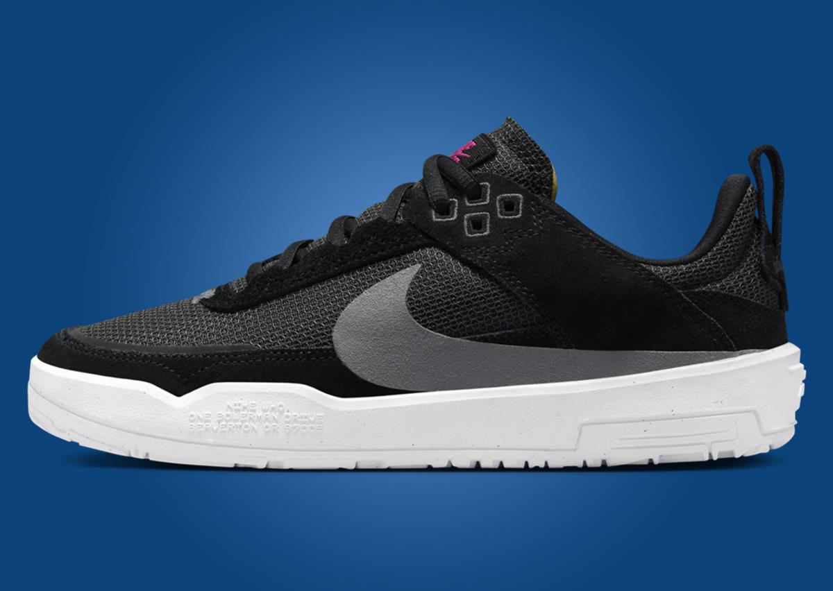 Nike SB Day One Black White (GS) Lateral