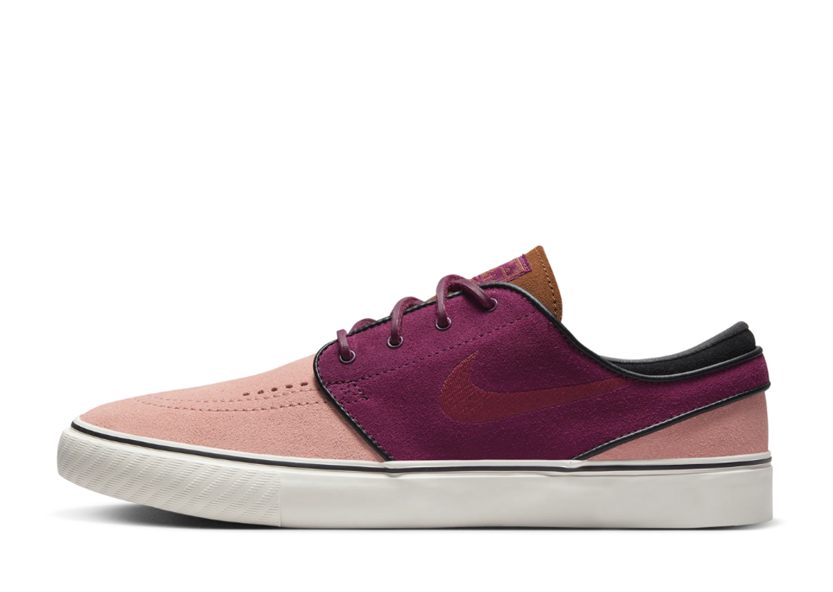 Nike SB Professional Skaters With Signature Sneakers
