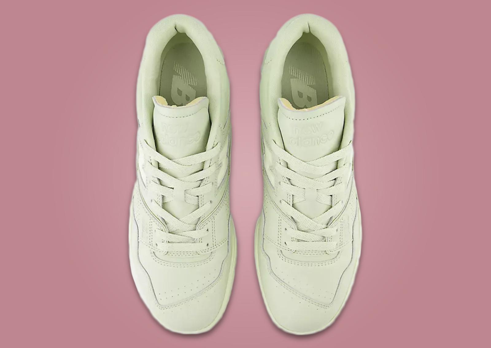 New Balance 550 Monochromatic Deep Lichen Green Top