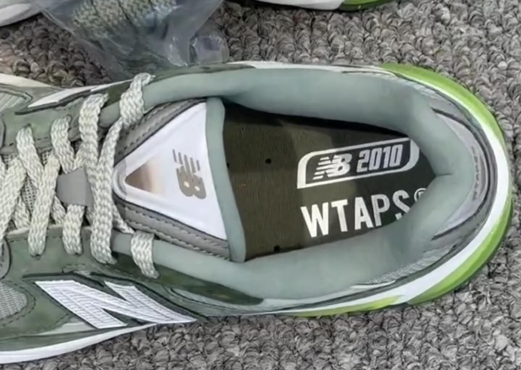 新品 WTAPS ACADEMY HOODED new balance WTAPS x New Balance Abzorb 2010 - New Balance