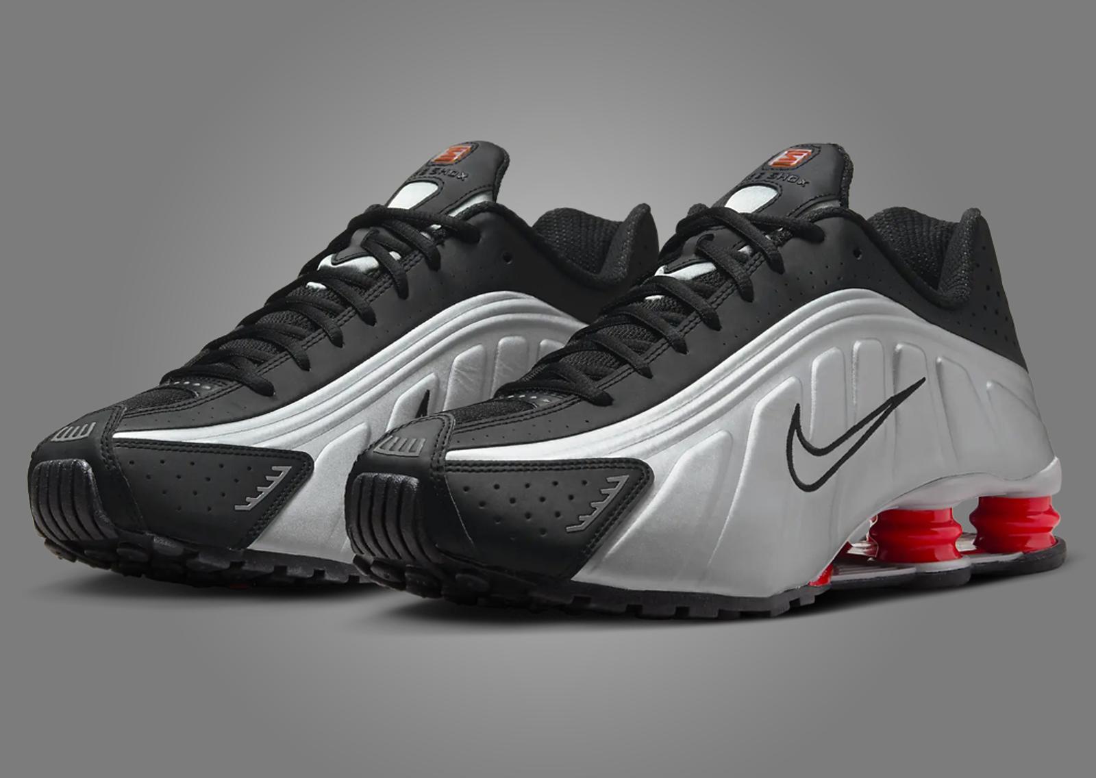 Nike Shox R4 OG Black Metallic Silver Max Orange Angle