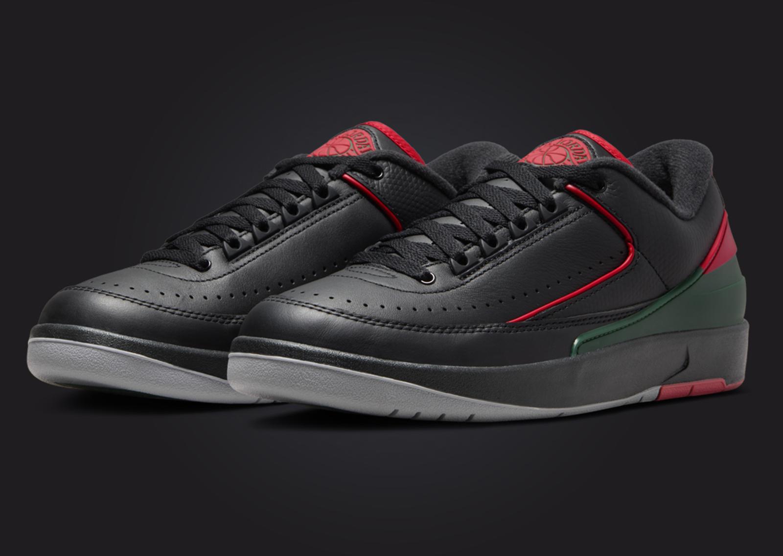 Air Jordan 2 Retro Low X-Mas Angle