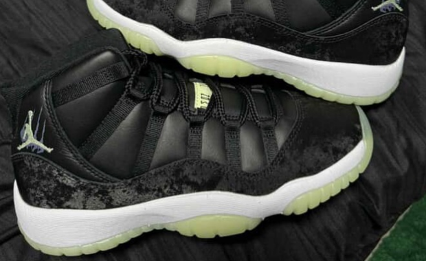 Air Jordan 11 Retro Black Dark Raisin (GS)