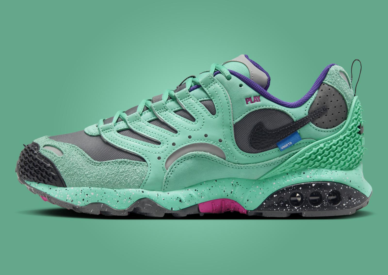 Undefeated x Nike Air Terra Humara Light Menta Lateral