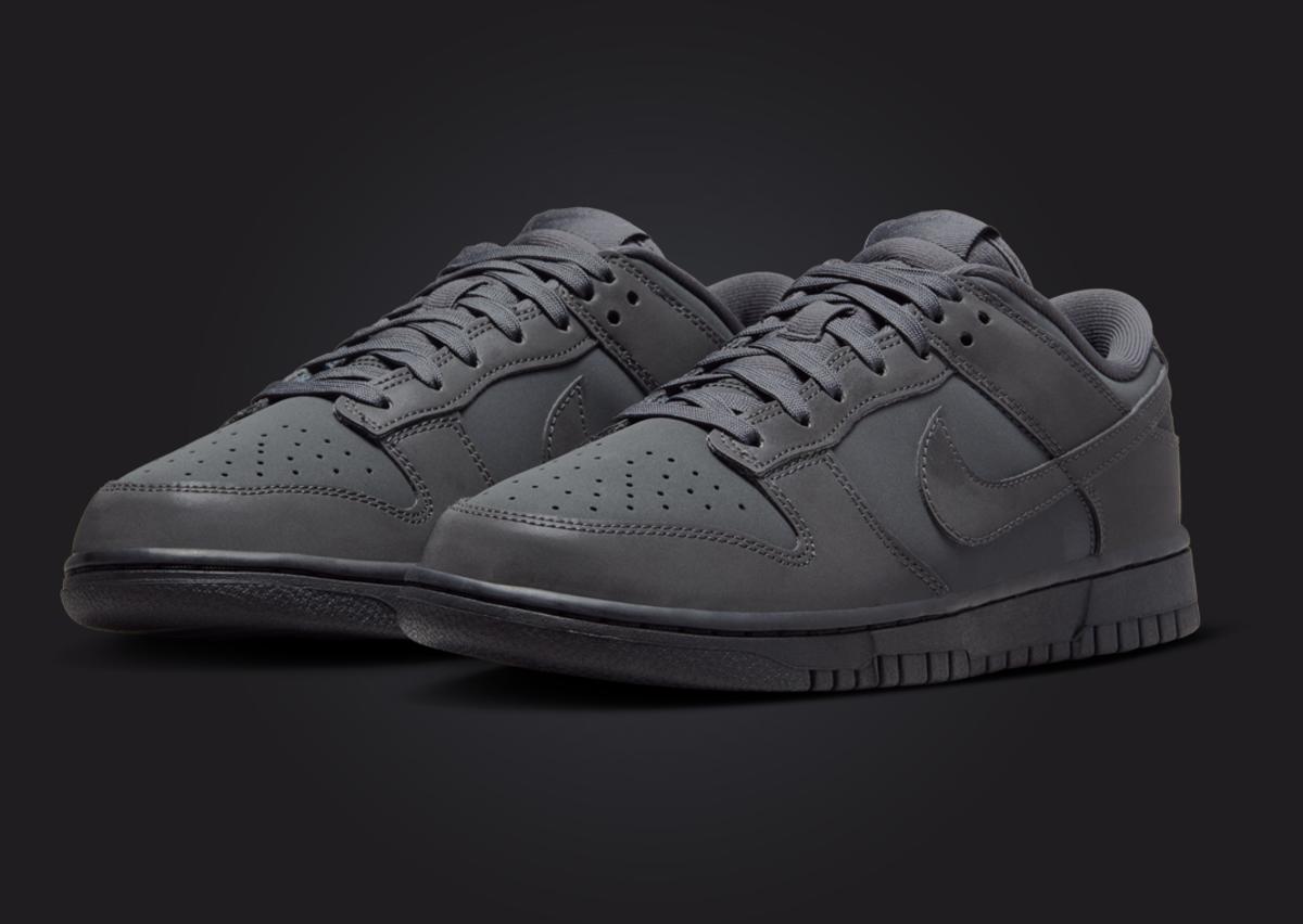 Nike Dunk Low Cyber (W) Lateral