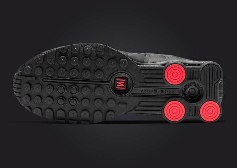 Nike Shox R4 Triple Black (W) Outsole