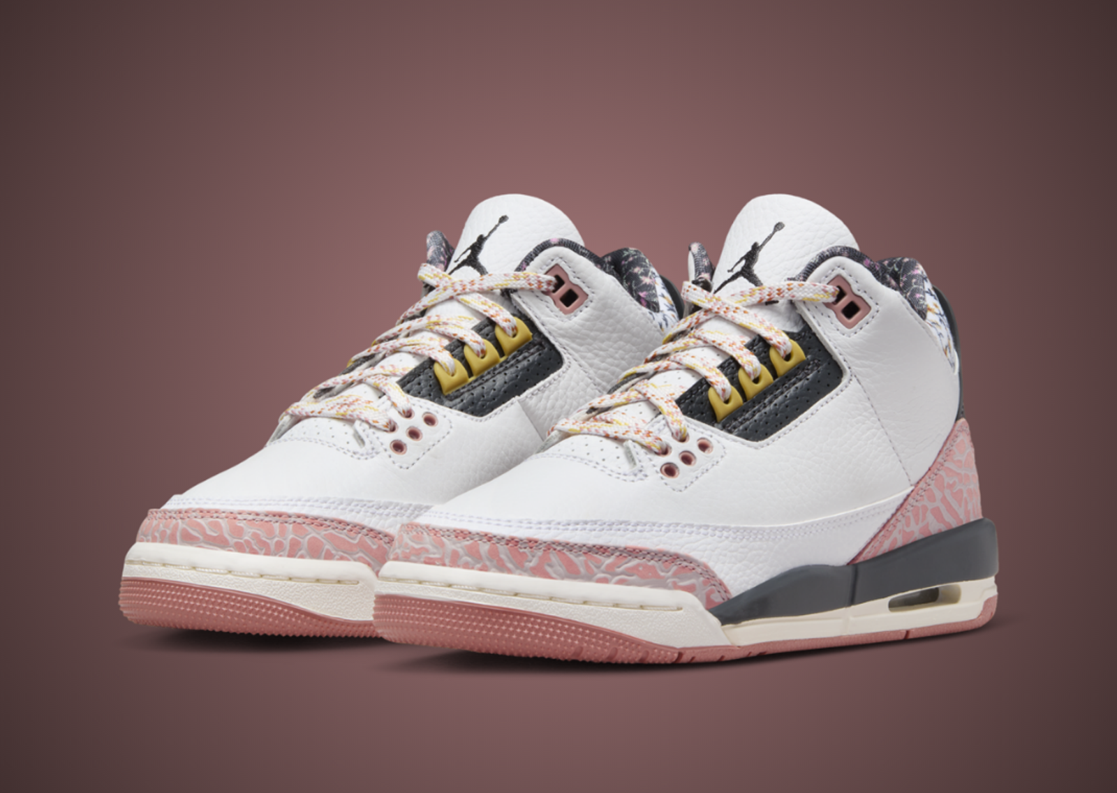 Air Jordan 3 Retro White Red Stardust (GS) Angle