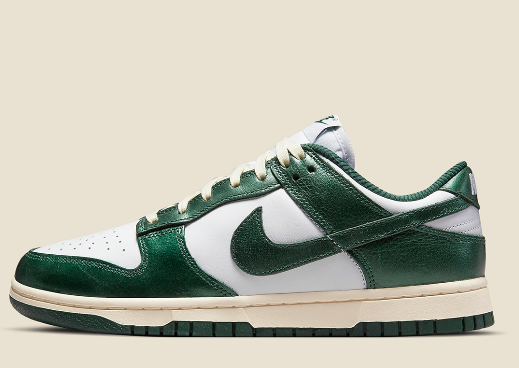 Nike Dunk Low newest vintage green